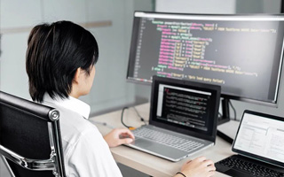 咸宁 api php源码,下载的php源码怎么运行呢？